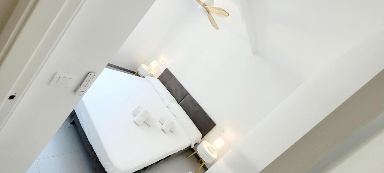 Precioso Apartamento Reformado En 1Ra Linea De Mar Sin Vistas 卡莱利亚德帕拉弗鲁赫尔 外观 照片